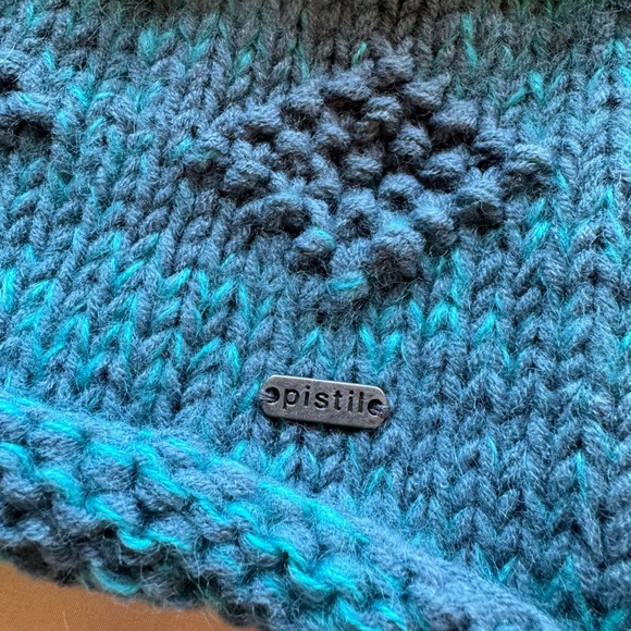 NWT Pistil Winter Hat Teal Blue with Pom Pom - Picture 6 of 8